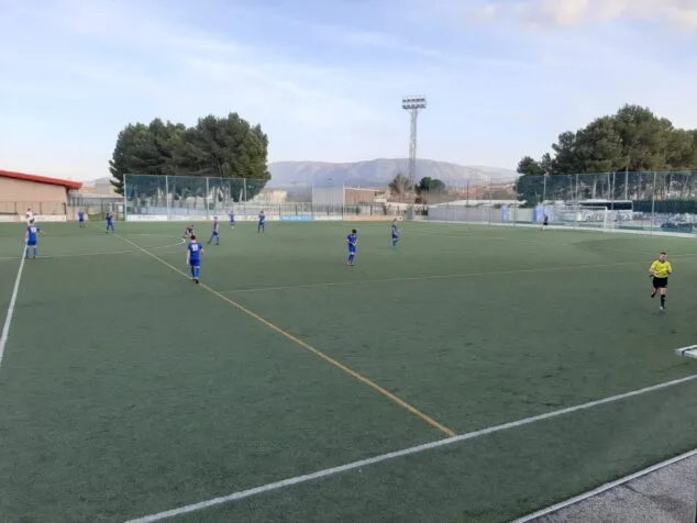 Imagen: Jugadores del CD Jávea en Muro d'Alcoi
