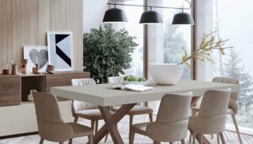 Mesa de comedor y sillas en tonos beige – Muebles Martínez