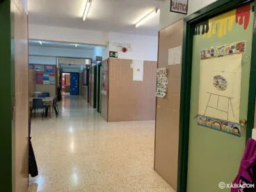 Pasillo interior del Colegio Trenc D’Alba de Jávea