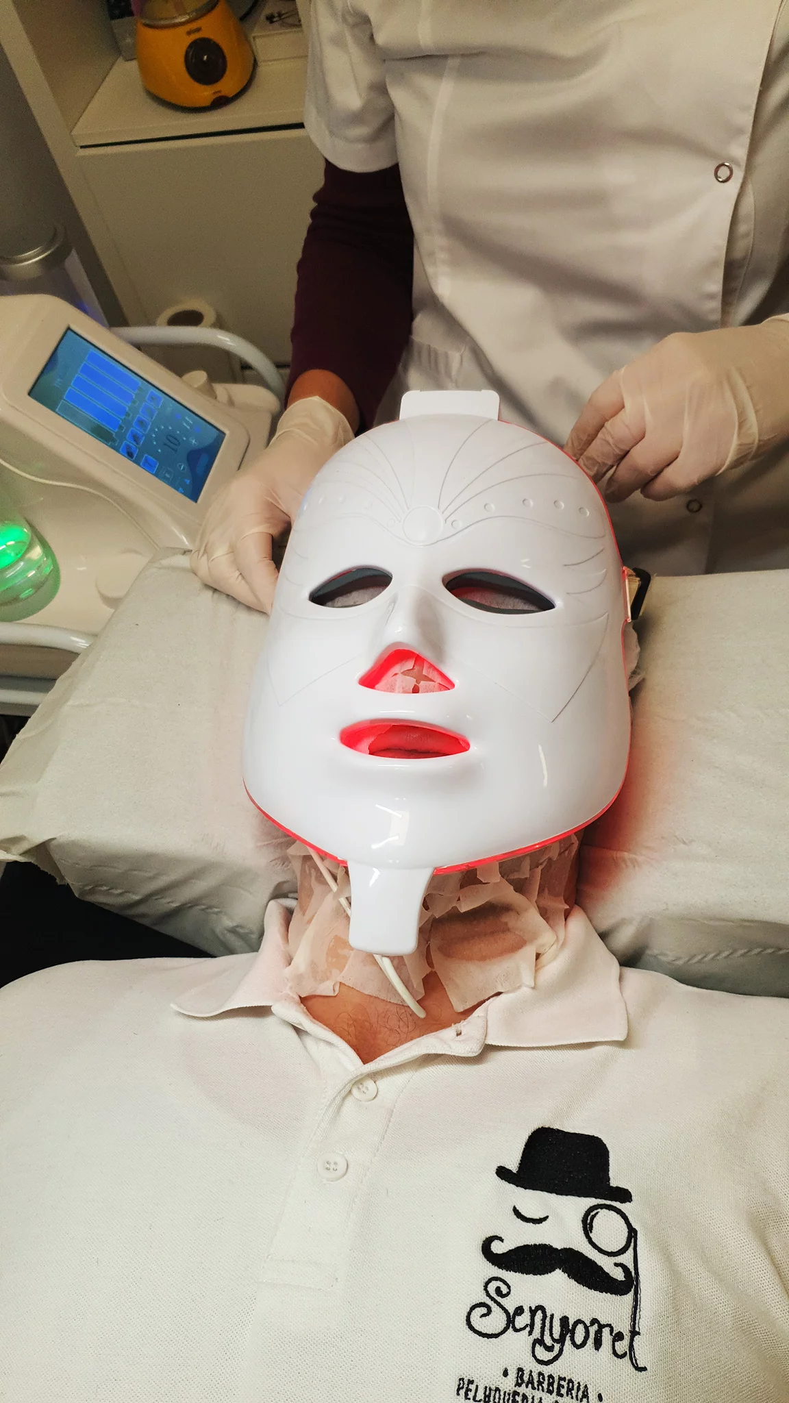 Tratamiento facial para hombre en Jávea – Centro de Estética ONIX