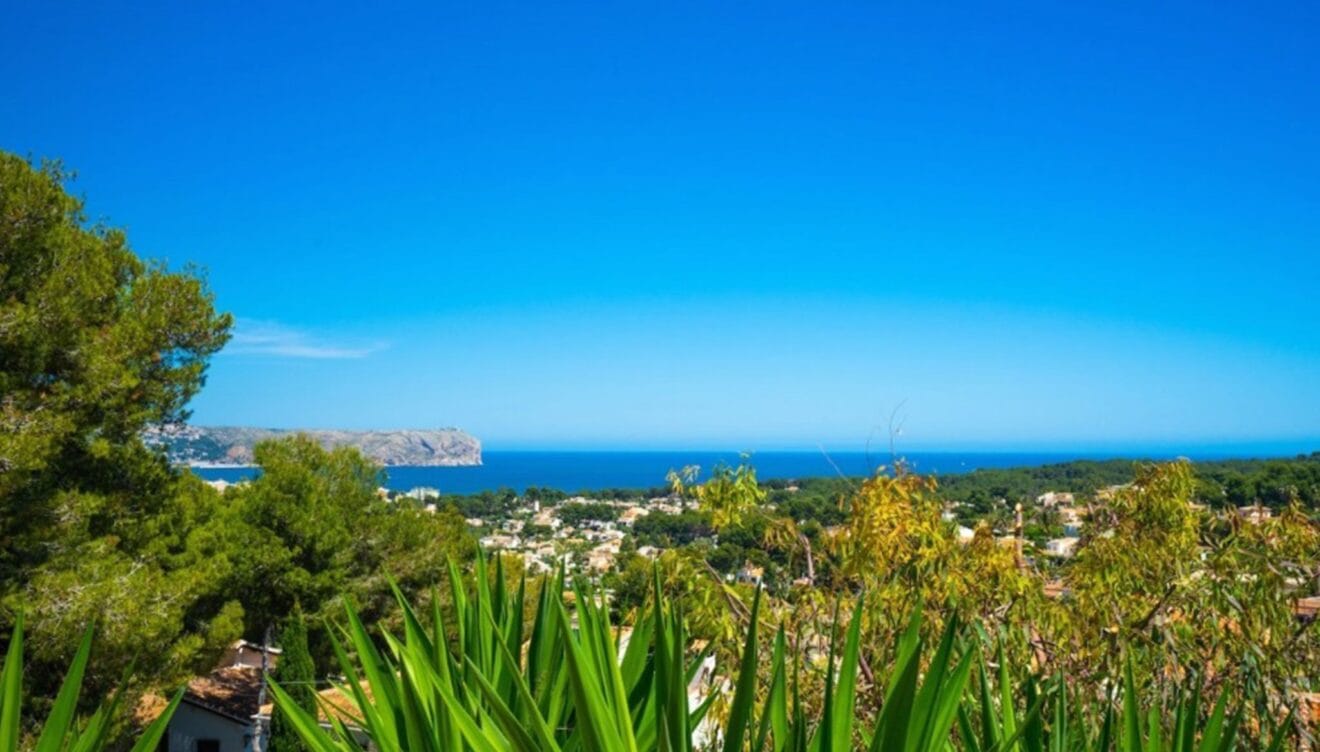 Vistas panorámicas en una villa de alto standing en venta en Jávea - Terramar Costa Blanca