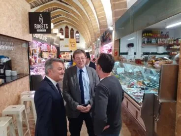 Ximo Puig en el Mercat de Xàbia