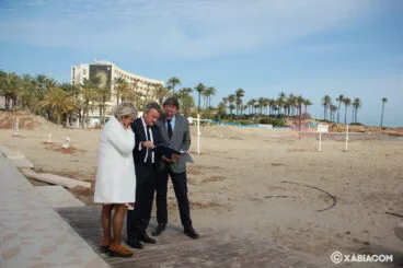 Ximo Puig y José Chulvi comprueban los daños del temporal en el Arenal