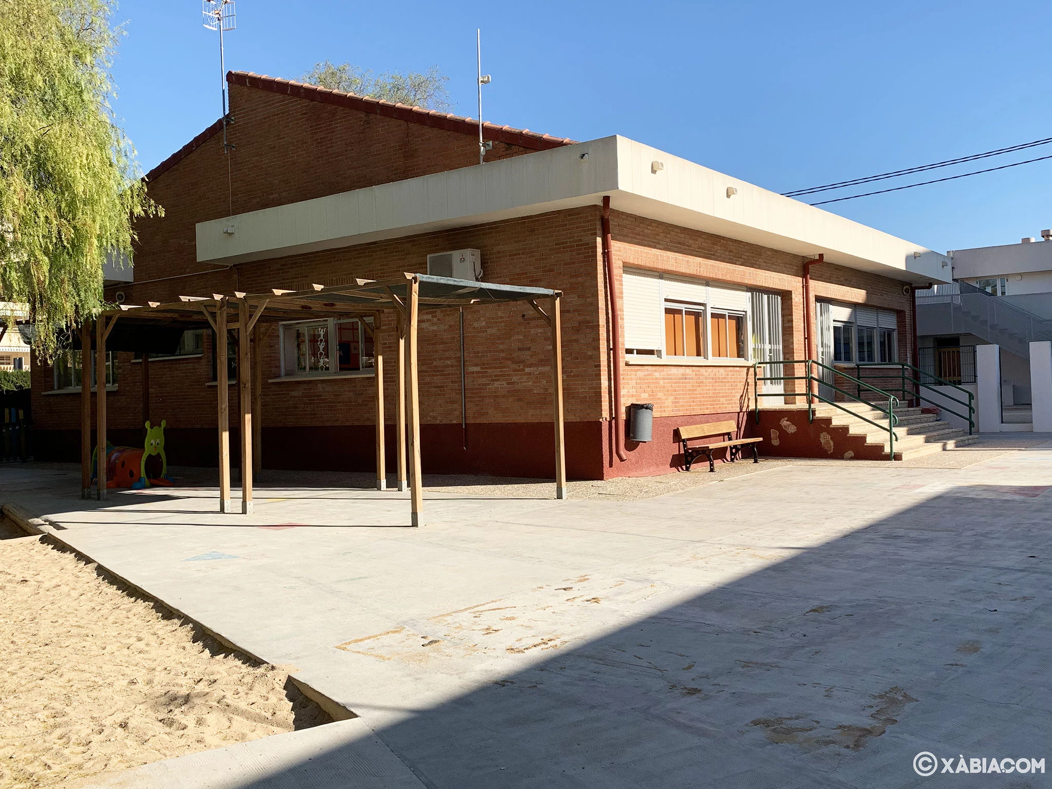 Zona infantil en el Colegio Port de Xàbia