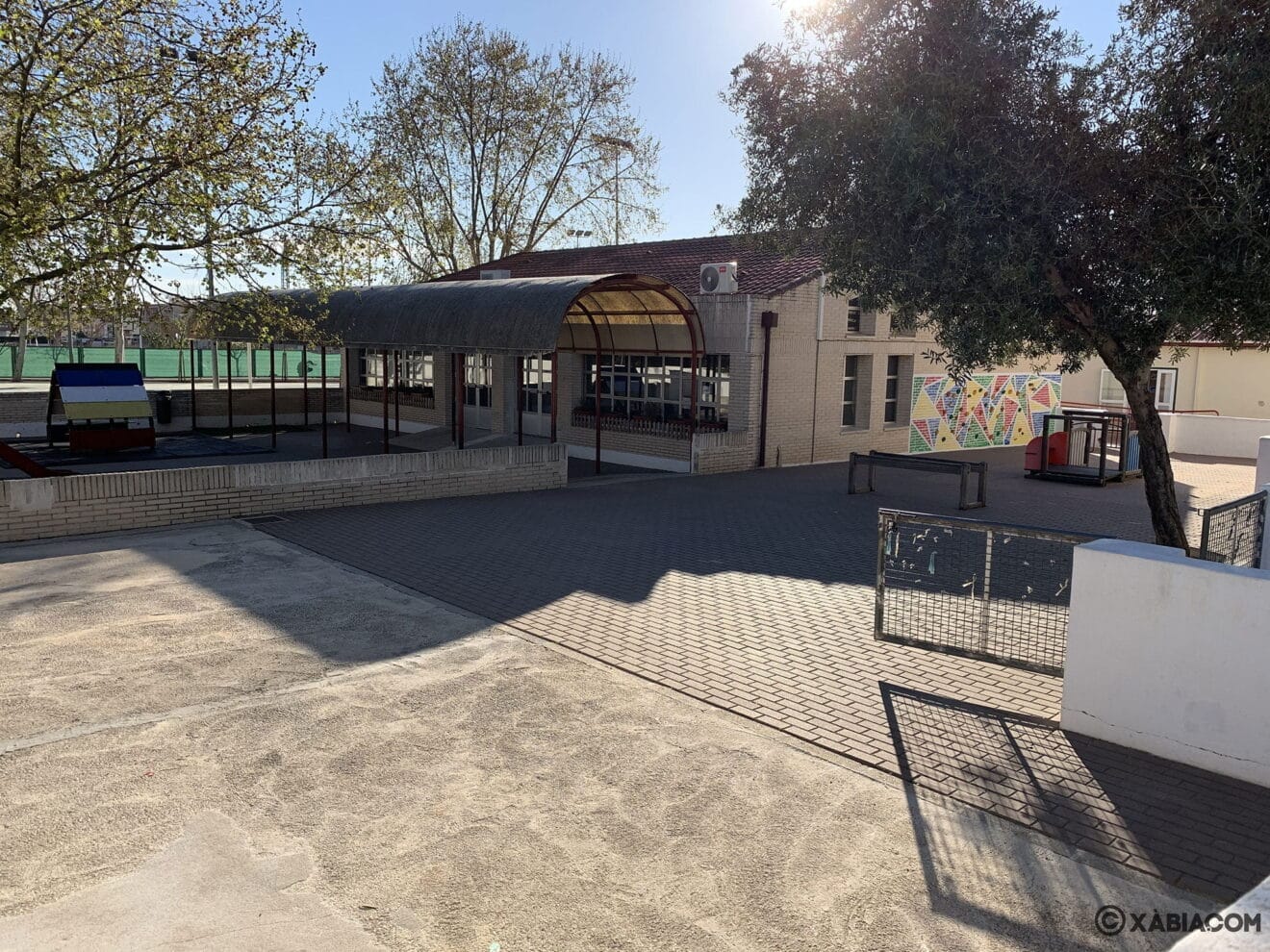 Zona infantil del CEIP Trenc d'Alba de Jávea