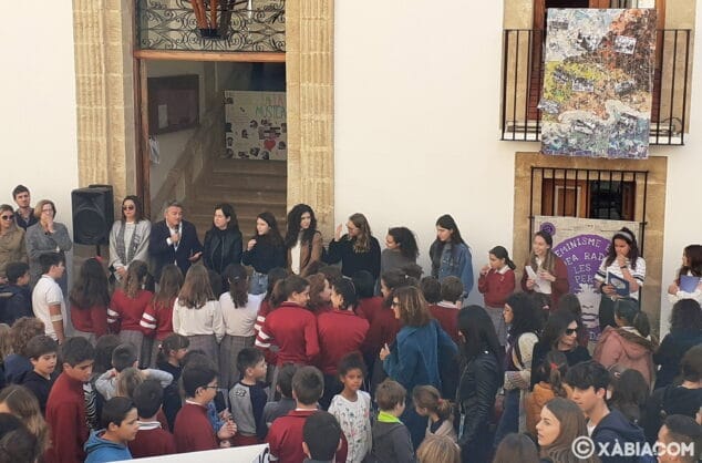 Imagen: Acte institucional dia de la dona