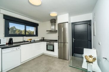 Cocina en una casa de alquiler para ocho personas en Jávea – Aguila Rent a Villa