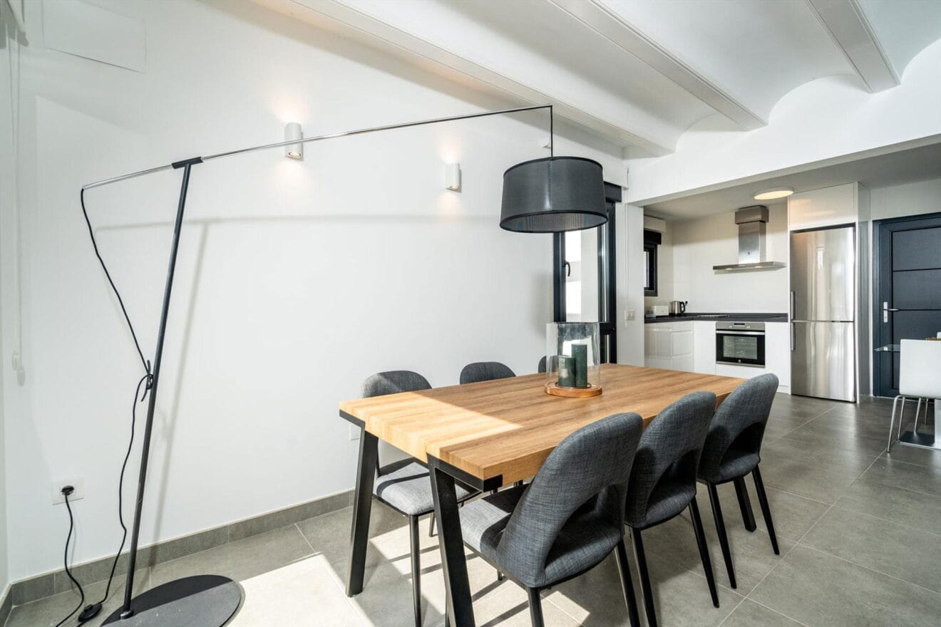 Comedor en una casa de alquiler para ocho personas en Jávea - Aguila Rent a Villa
