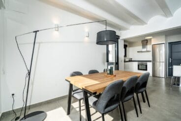 Comedor en una casa de alquiler para ocho personas en Jávea – Aguila Rent a Villa