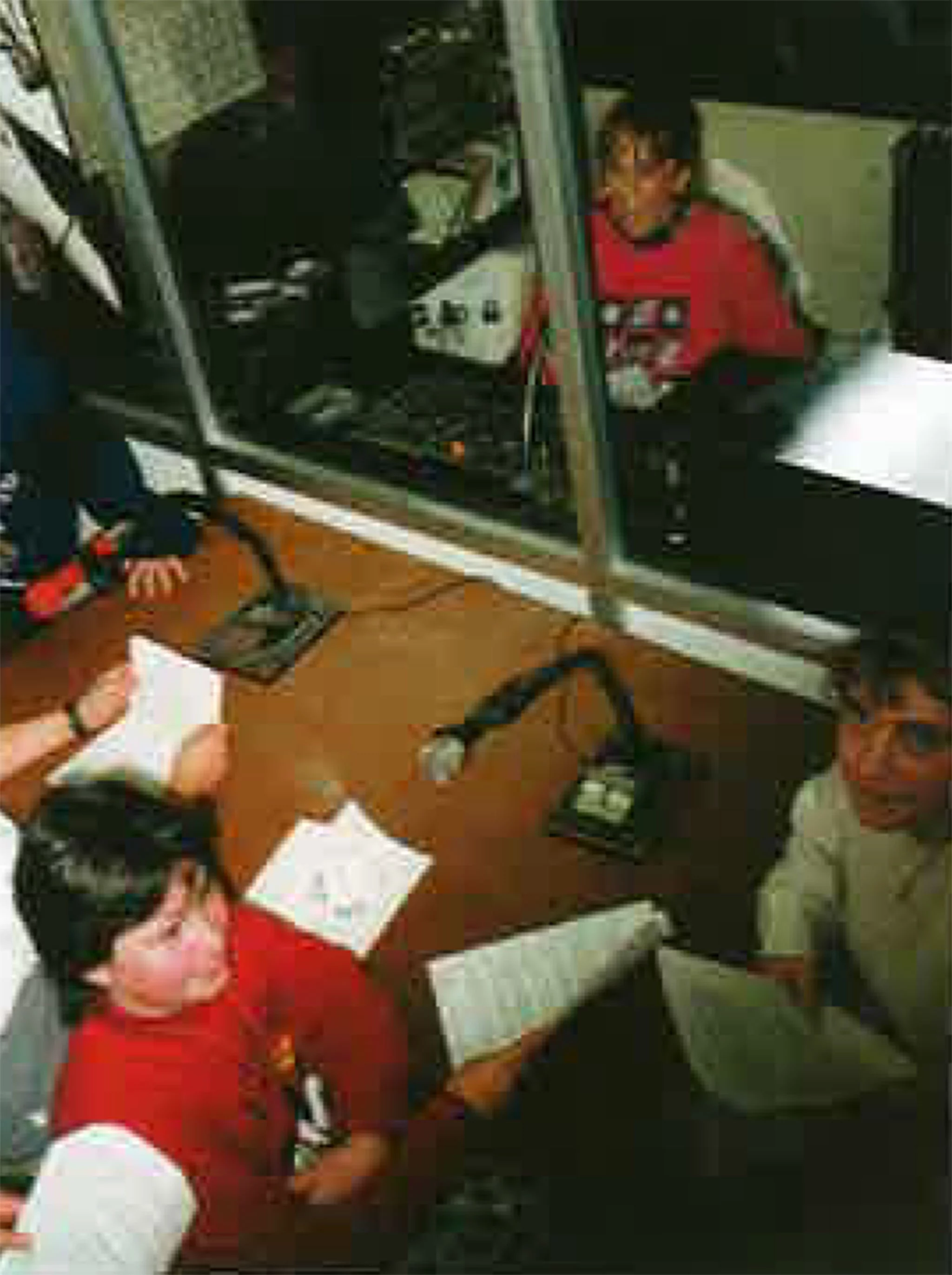 Emisora de radio del CEIP Trenc d’Alba, «Radio Amanecer» (Foto extraída del libro «25 anys al CEIP Trenc d’Alba», de 2009)