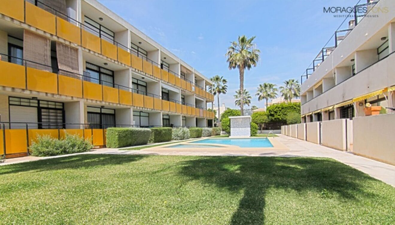 Exterior de un adosado en venta en Jávea - MORAGUESPONS Mediterranean Houses