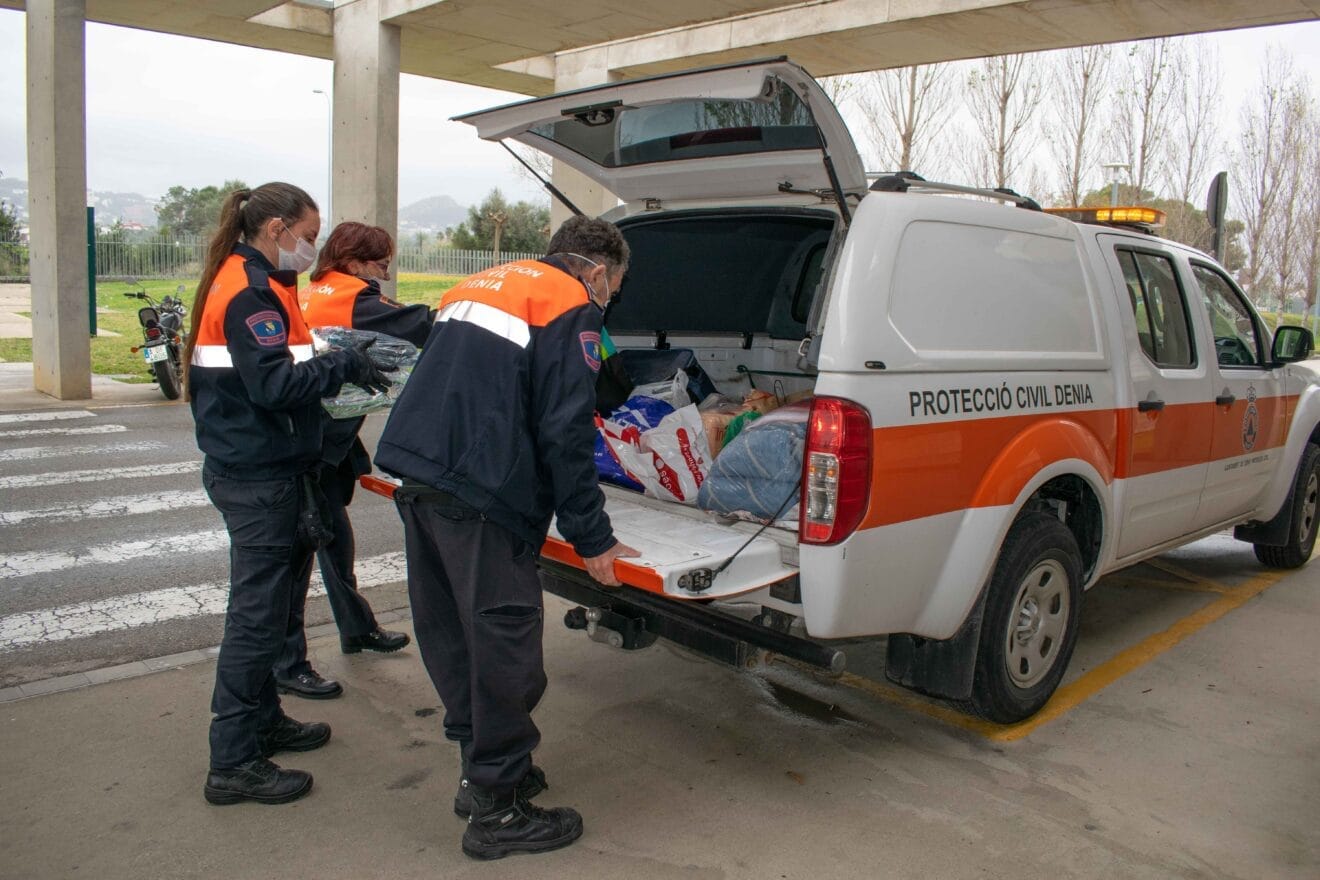 Recogida de material sanitario para las residencias