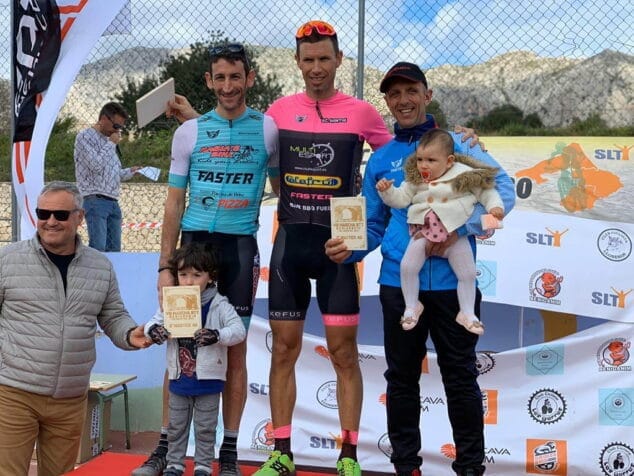 Imagen: Un ciclista del Xàbia's Bike en el podio