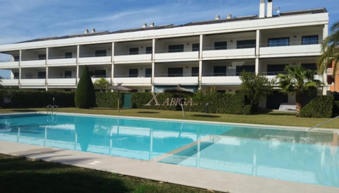 Vista exterior de un apartamento en venta en Jávea - Xabiga Inmobiliaria