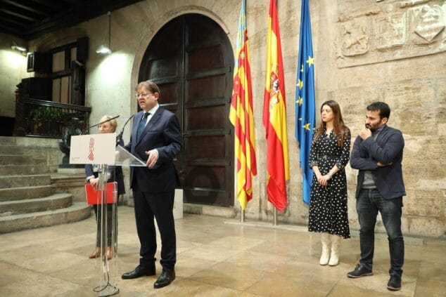 Imagen: Ximo Puig anuncia la suspensión de toda la actividad educativa