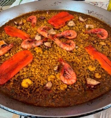 Paella pascuera – J. Justo
