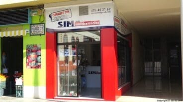 Vista exterior de la tienda de SIM Dénia