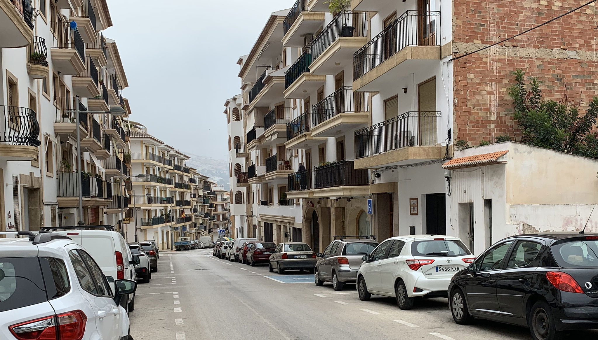 Vista general de la calle Arquitecto Urteaga de Xàbia