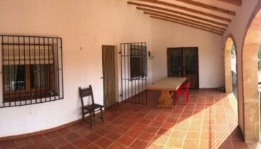 Terraza cubierta en un chalet en Gata de Gorgos – Terramar Costa Blanca