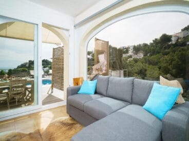 Vistas desde un chalet en venta en La Granadella – Atina Inmobiliaria