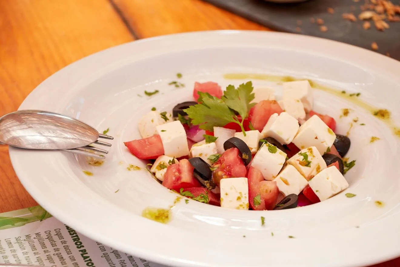 Ensalada fresca de tomate - Isla Bonita