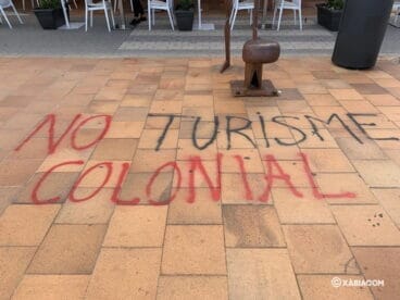 Pintadas contra el turismo