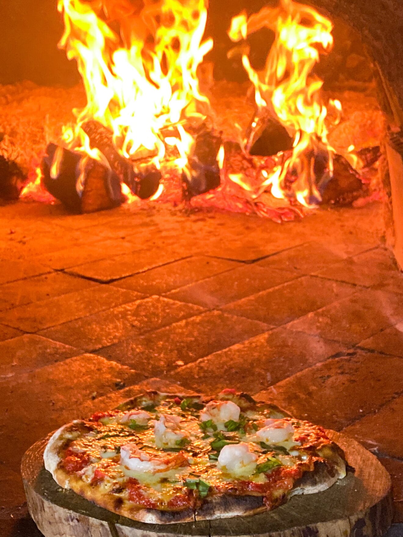 Pizza al horno de leña en La Bandideta
