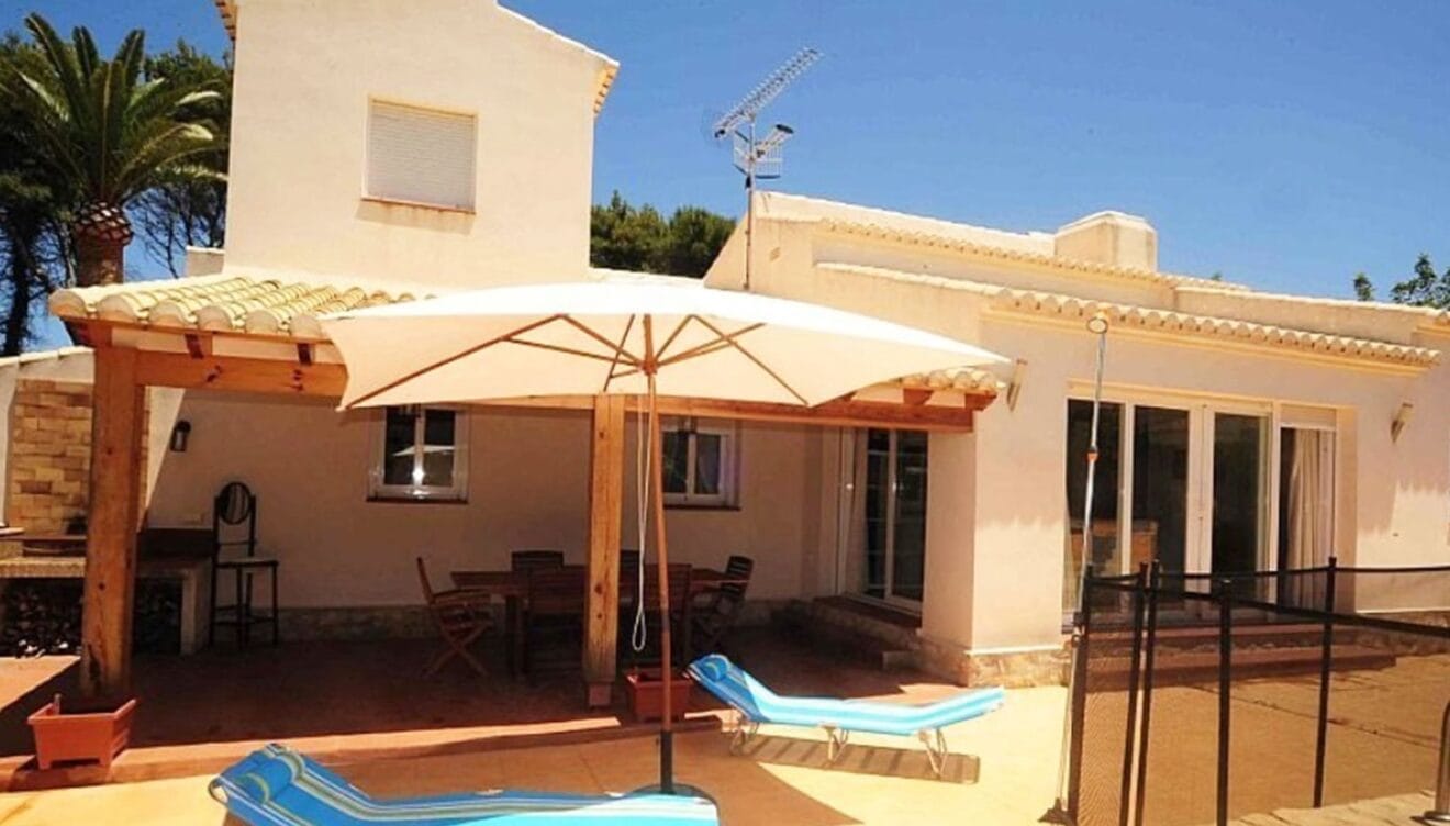 Exterior de un chalet en venta en la zona Toscal de Jávea - Terramar Costa Blanca