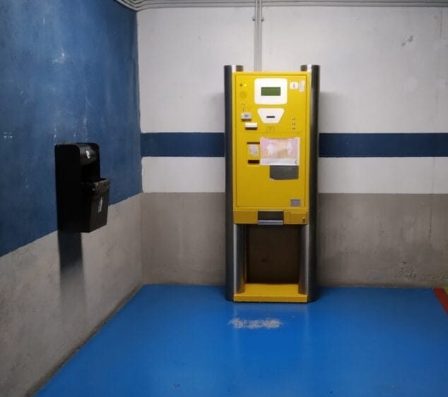 Imagen: Cajero de cobro del aparcamiento de la Plaza de la Constitución