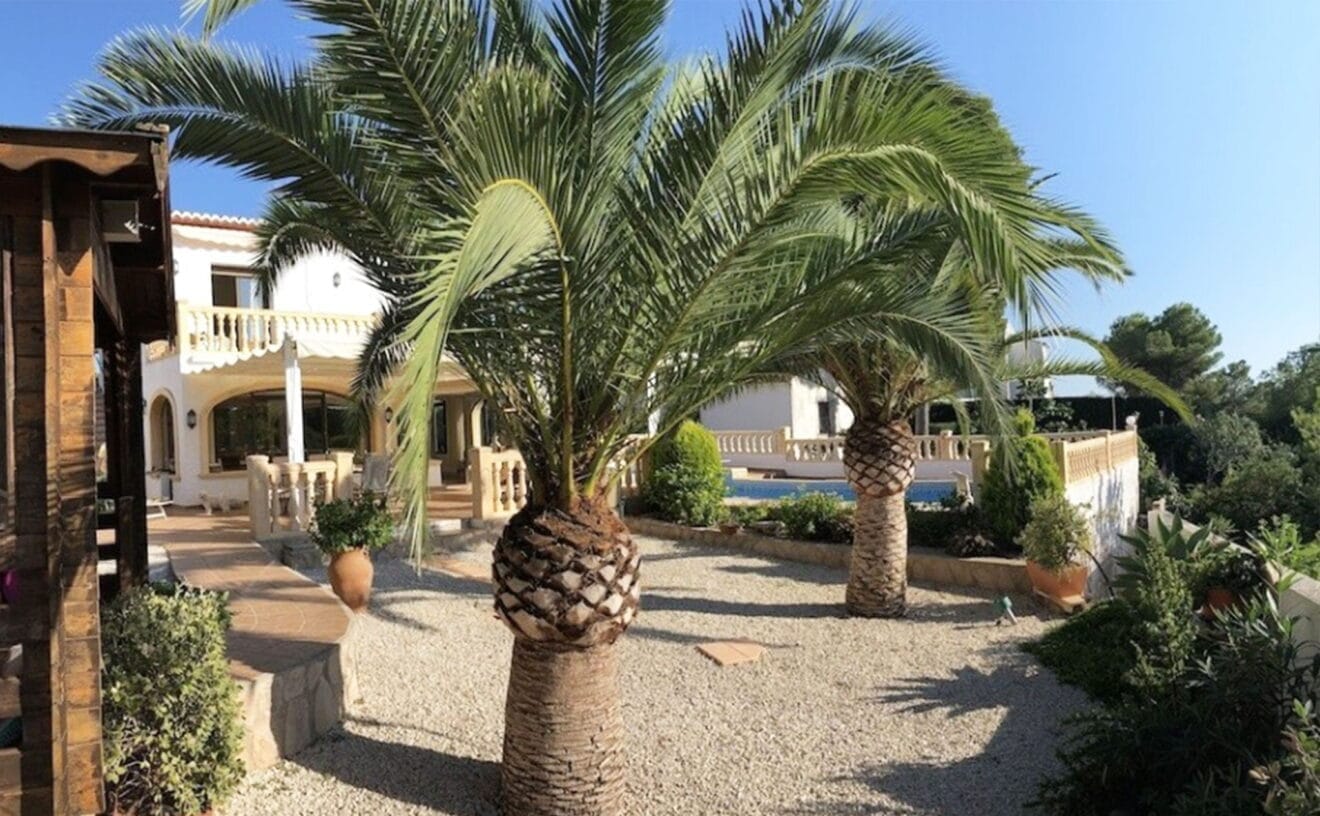 Exterior de un chalet en venta en la zona de Costa Nova en Jávea - Terramar Costa Blanca