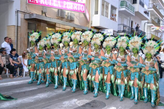 Imagen: Escuadra de Touaregs en el desfile de gala de 2019