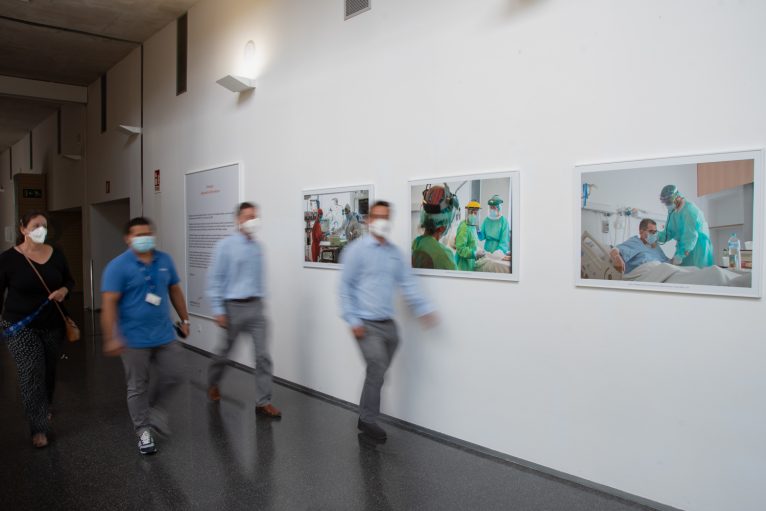 Exposición sobre el COVID-19 en el Hospital de Dénia
