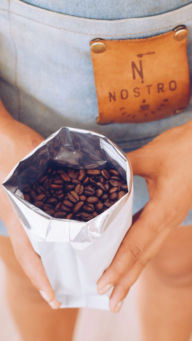 Granos de café 100% arábica y 100% ecológico - Nostro Café Costa