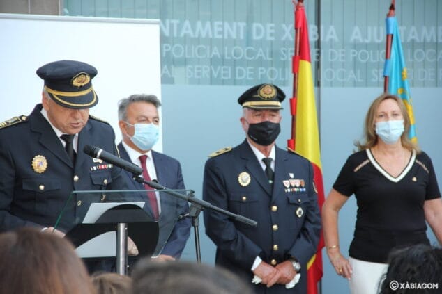 Imagen: Jubilación del agente Cristóbal Buigues