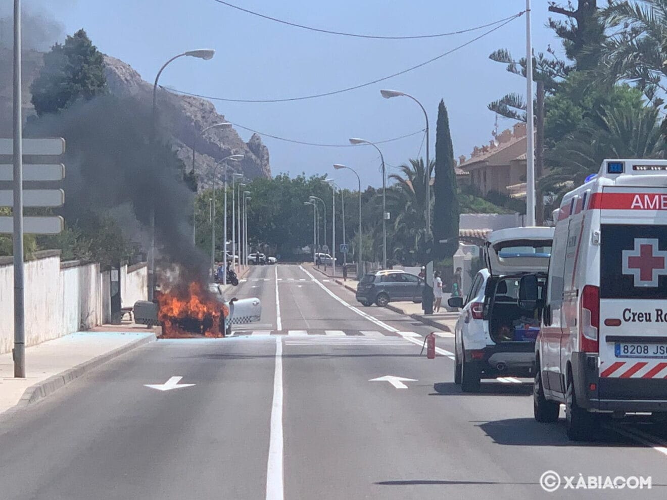 Momento del incendio del vehículo
