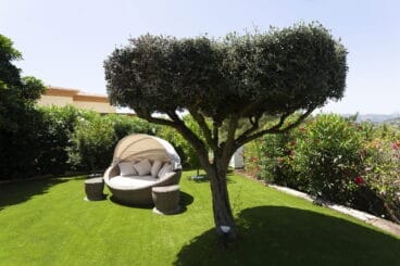 Rincón en el jardín de una casa de vacaciones para diez personas en Jávea – MMC Property Services