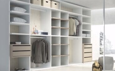 Vestidor en tonos claros – Muebles Martínez