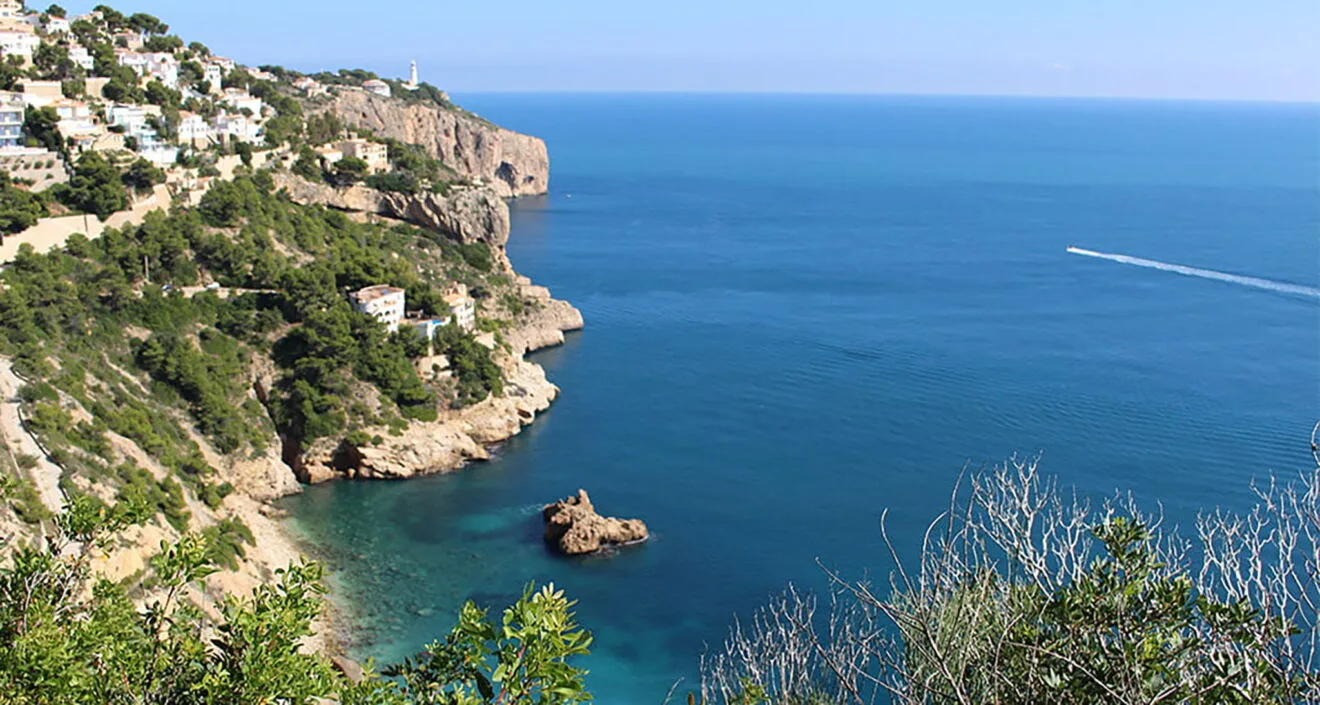 Vista del Cap de la Nau desde el Mirador de Ambolo