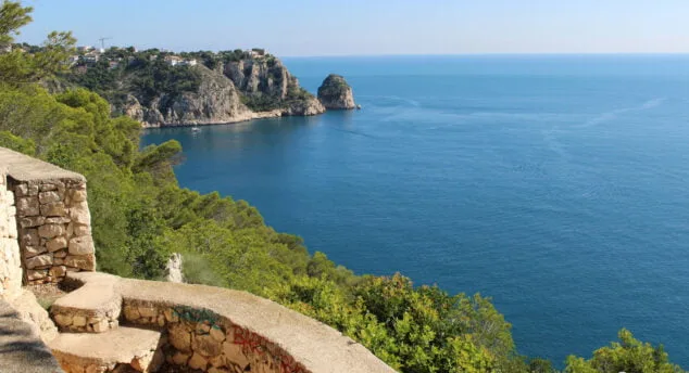 Image: Views from the Castell de la Granadella viewpoint towards the Ambolo viewpoint