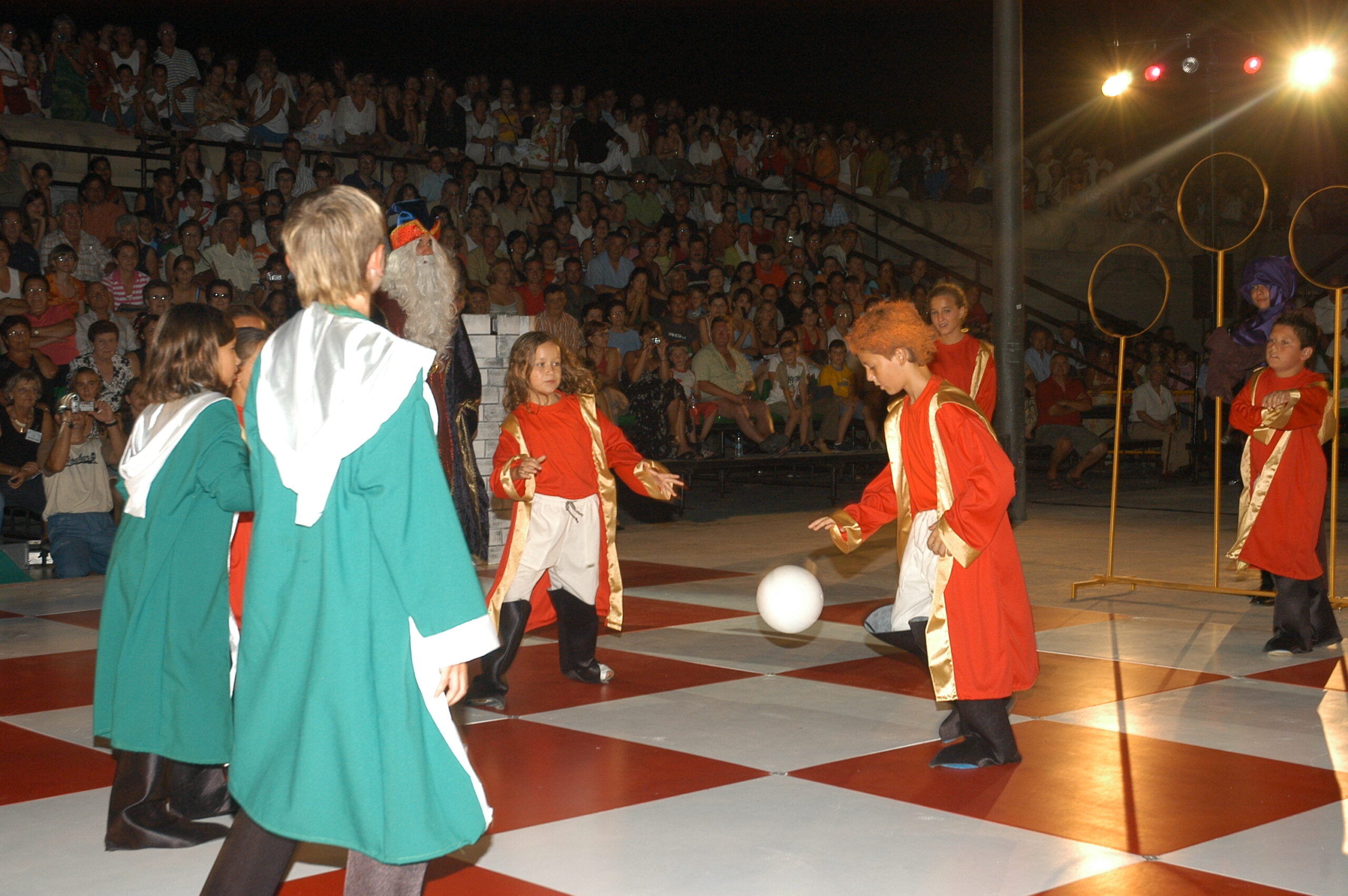 Escena de la IX edición del Ajedrez Viviente de Xàbia  (2006) – Foto Tomás Vallés