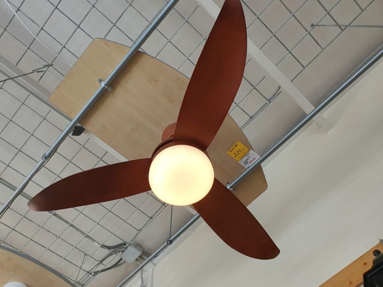 Madera con luz Vimaluz