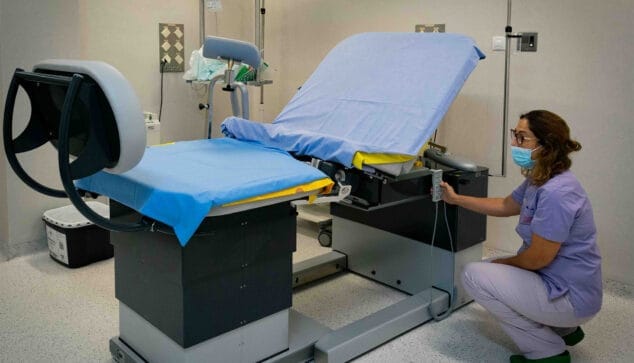 Imagen: Nueva mesa de partos del hospital