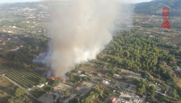 Imagen: Vista aérea del incendio
