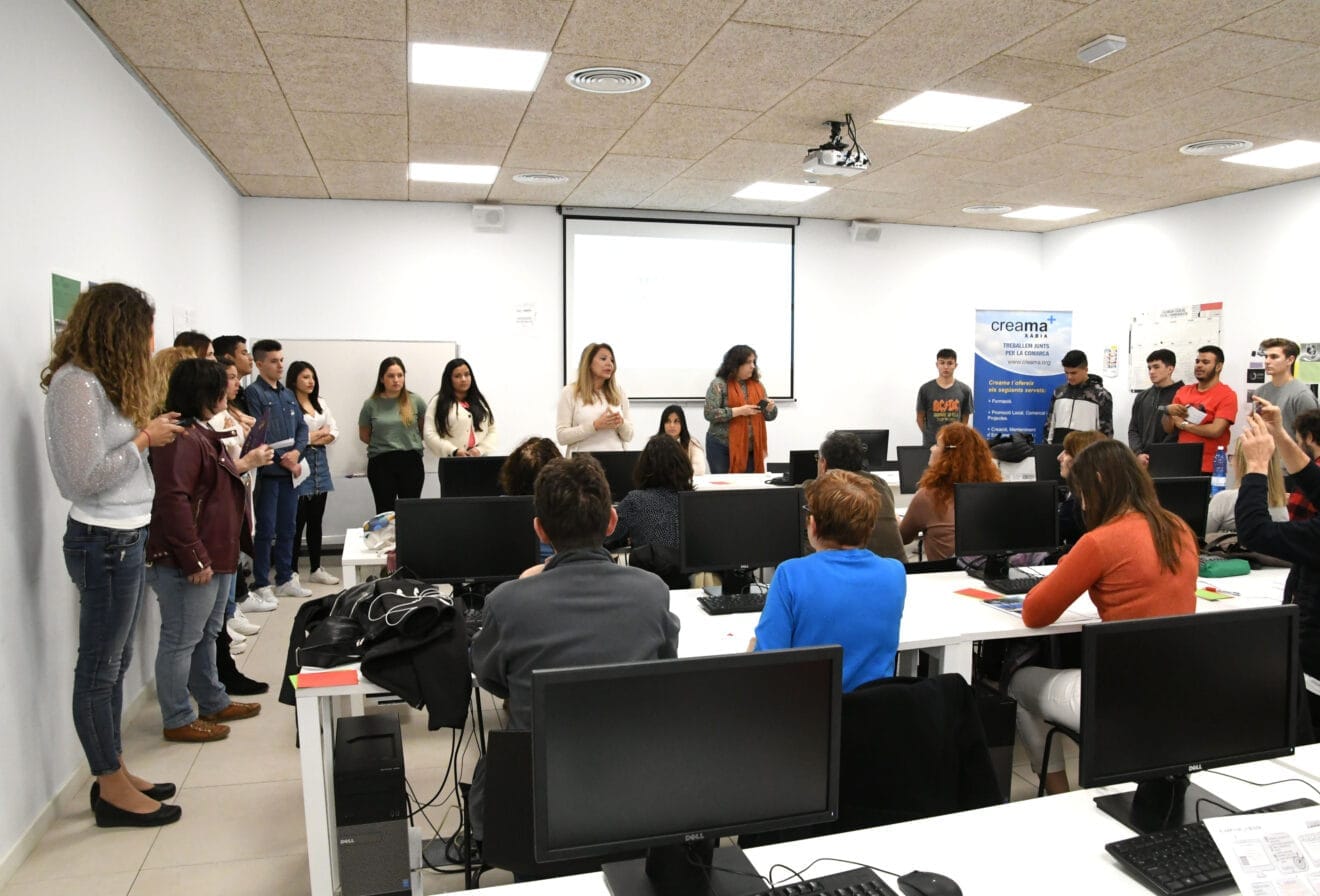 Alumnos en el curso auxiliar de Comercio de 2019