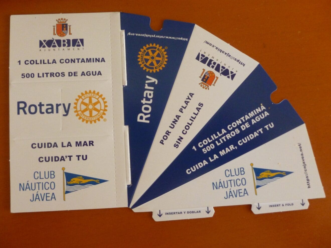 Cenicero editado por Rotary Club para las colillas de la playa