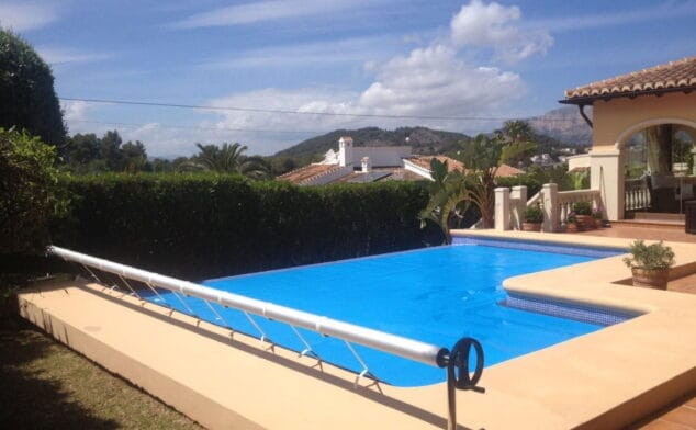 Imagen: Cobertor solar - Ecopools Construma