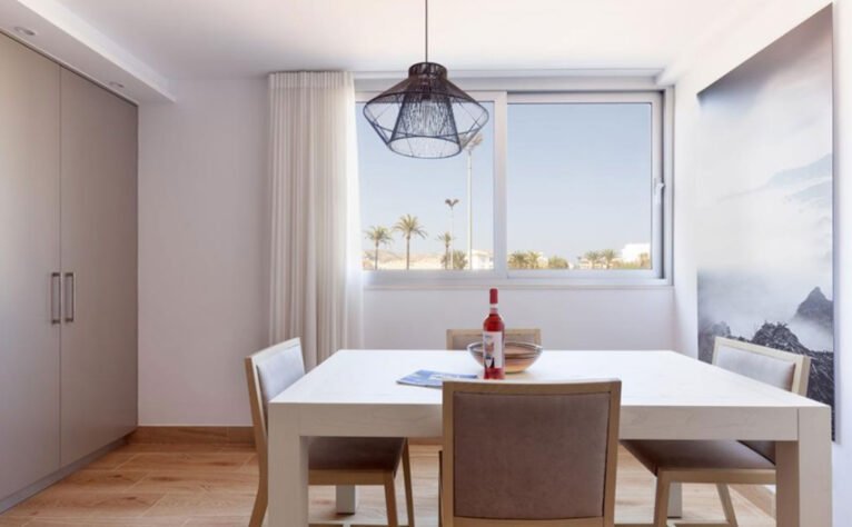 Comedor de un apartamento de vacaciones en Jávea - Quality Rent a Villa