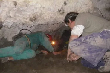 Interior de la Cova del Montgó (Imagen: Centre Excursionista de Xàbia)