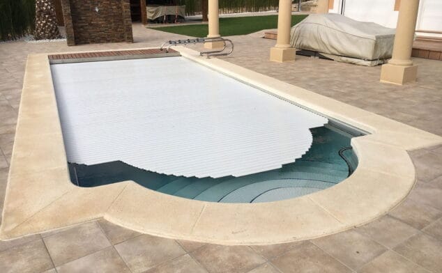 Imagen: Cubierta automática de lamas - Ecopools - Construma