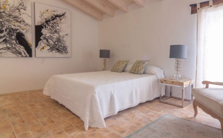 Dormitorio en una casa de pueblo en venta en el centro de Xàbia - MORAGUESPONS Mediterranean Houses